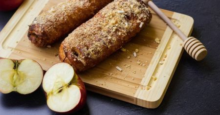 Камін із секретом: дівчина зняла старий декор і натрапила на приголомшливу знахідку