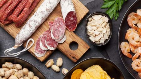 Як заснути без пігулок: названо 9 несподівано корисних продуктів для сну