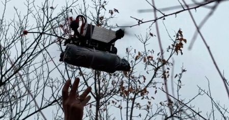 Чому зникає зв’язок на передовій: “Флеш” повідомив про колапс інфраструктури