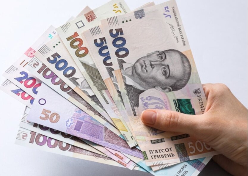 Українцям виплатять зимову допомогу: хто отримає від 1000 до 6500 гривень