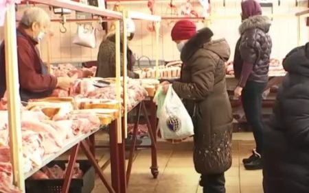 Буде значно дорожче: українцям радять робити запаси м’яса