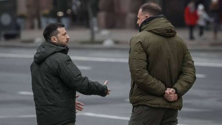 Чому Зеленський буде до останнього триматися за Єрмака: чи справді той неминуче втратить посаду