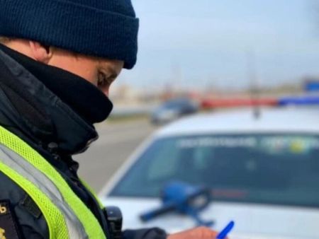 Водіям загрожують штрафи до 40 тисяч гривень: за який документ почали карати