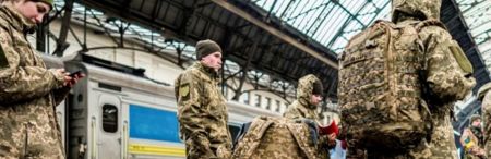 Штрафи до 59 500 грн і нові правила виїзду: що змінюється для чоловіків уже в грудні