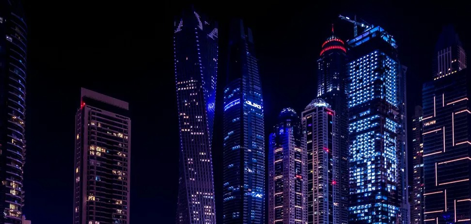 Має 82 поверхи: де відкрили найвищий готель у світі