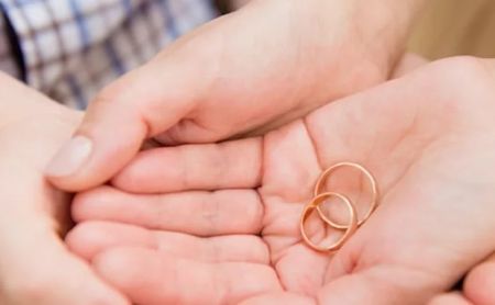 Українки масово виходять заміж за поляків: про повернення не може бути й мови