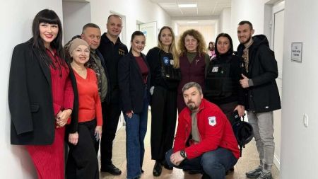 З’явилися нові фото Анджеліни Джолі в Україні