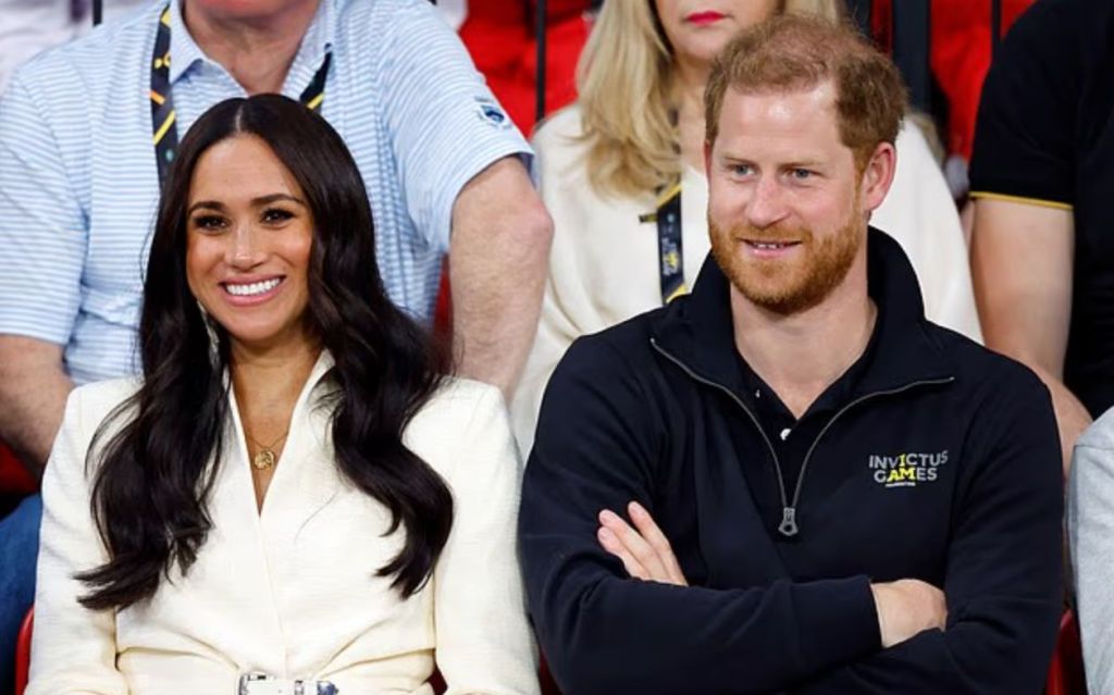 Еліта хоче повернути Гаррі й Меган до Британії: ЗМІ пишуть про таємний план “Відлига”