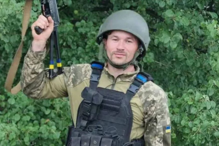 “Ви всі в мене підете на фронт”. Герой мемів МС Петя, який воював “на нулі”, пригрозив усім чоловікам