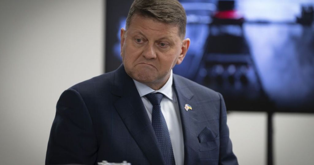 Загроза громадянської війни та «лихі дев’яності»: Залужний шокував прогнозом