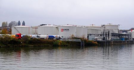 Україна б’є як ніколи раніше: РФ стрімко втрачає нафтову інфраструктуру