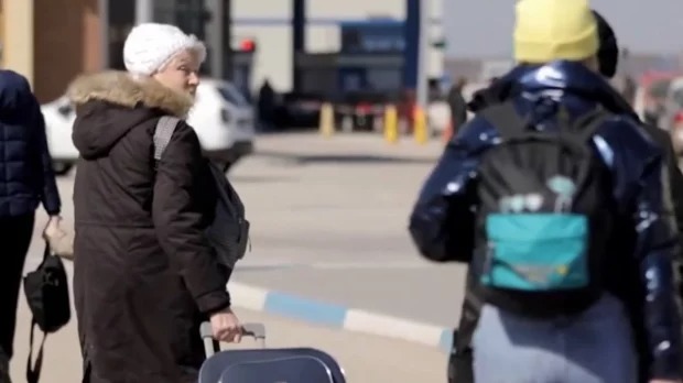 Одна з країн готує депортацію біженців: українців можуть відправити додому