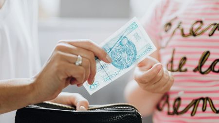 У Польщі змінять умови виплати мінімалки — нові правила