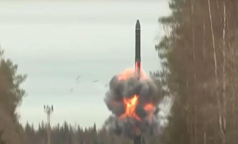 Росія розгортає “Орєшнік” в Білорусі: голова СЗР пояснив мету Кремля