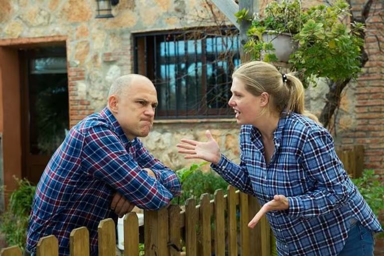 Штраф за паркан: кого в Україні можуть покарати на кругленьку суму