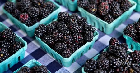 Сидяча робота б’є по серцю: 6 продуктів, які можуть його захистити