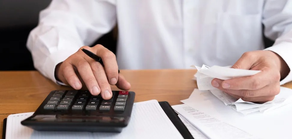 ФОПів в Україні зобовʼяжуть платити ПДВ: чого саме вимагають в МВФ