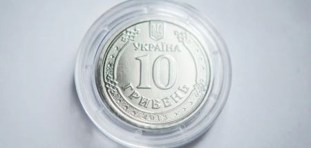 Нацбанк випустив одразу 3 нові монети: який номінал, який вигляд мають
