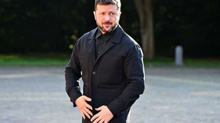 Через кого насправді Зеленський змінив костюм