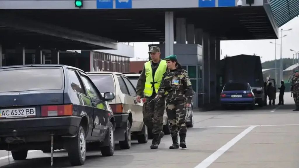 Ніколи цього не робіть: за що прикордонники можуть відправити ваше авто “на яму”