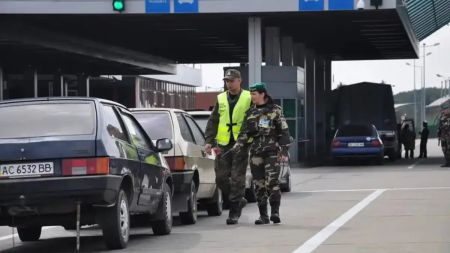 Ніколи цього не робіть: за що прикордонники можуть відправити ваше авто “на яму”