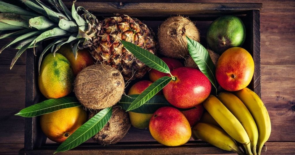 Як приборкати тягу до солодкого: дієтологи назвали 19 продуктів, які вам допоможуть