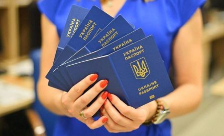 Українкам можливо потрібно буде замінити купу документів: чому та що саме