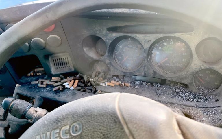 Водіїв за свинарник на робочому місця будуть карати