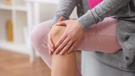 Ці три продукти у раціоні вилікують ваші суглоби: лікар заінтригував заявою