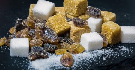 Прихований цукор: 9 продуктів, у яких його більше, ніж у колі