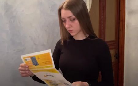 Блокування рахунків та арешт майна: українців покарають за несплату комуналки