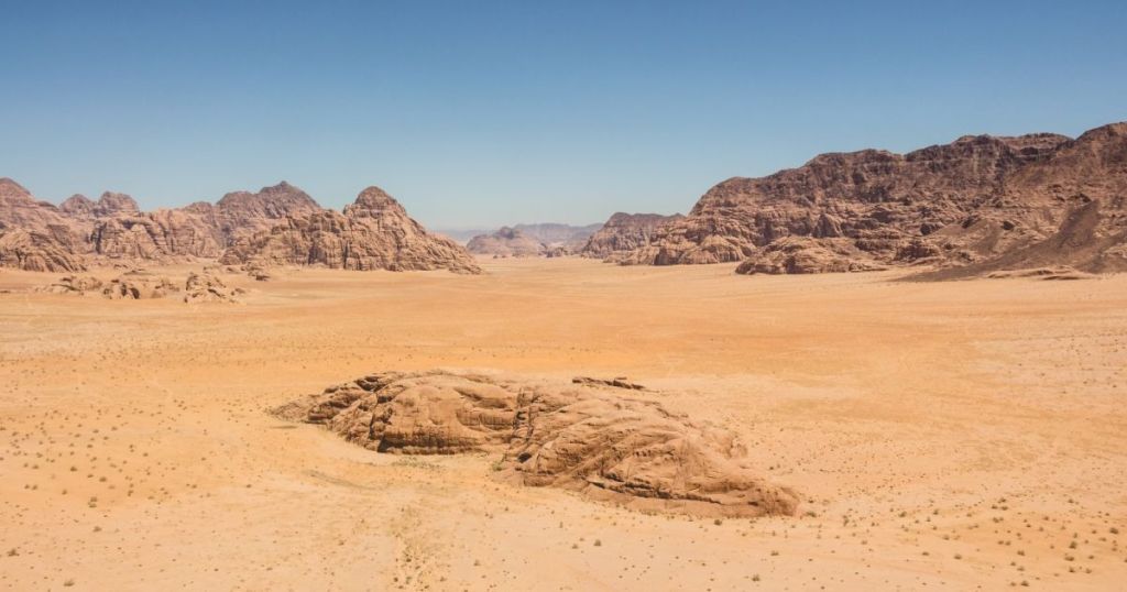 У США помітили “криваву пляму” в пустелі: в Мережі заговорили про біблійне пророцтво