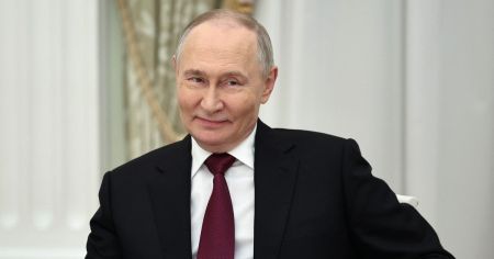 Путін двічі осоромився під час зустрічі: що пішло не так