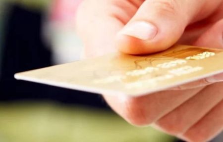 ПриватБанк без попередження блокує рахунки: кому це загрожує