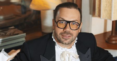 Модні кольори на Новий рік 2026: Андре Тан назвав відтінки, які варто обрати на свято