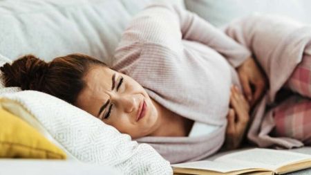 Рак дає про себе знати відразу після сну: медики попередили про очевидні симптоми