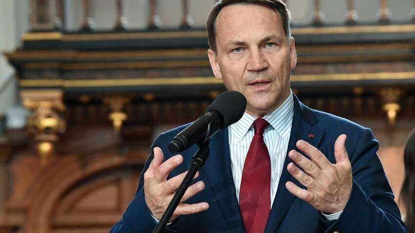 “Путін – благодійник України”: у Польщі іронічно відповіли Захаровій про Леніна