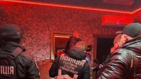 У Луцьку пенсіонер облаштував бордель у власній квартирі