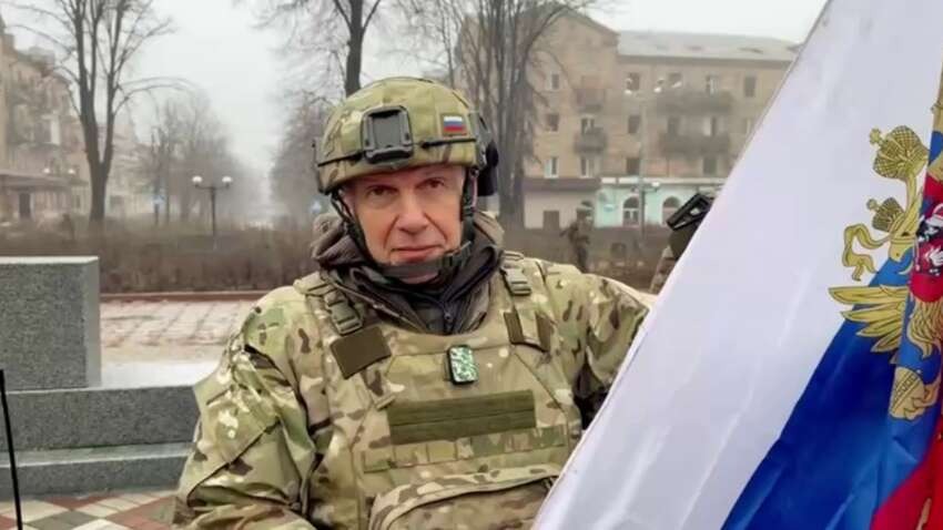 Пропагандист Володимир Соловйов приїхав до Покровська та підняв там триколор