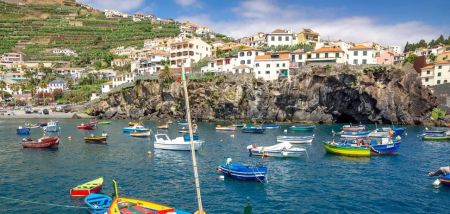 Де насолодитися сонцем у грудні: туристам порадили місто в Європі