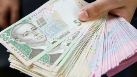 Підвищити мінімальну пенсію до 25 тисяч гривень пропонують в Україні з 2026 року