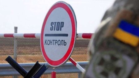 Чоловік утік до Польщі, поки прикордонник був у туалеті