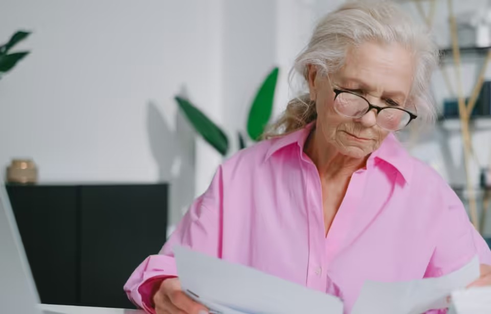 Пенсія за кордоном: нові правила для українців