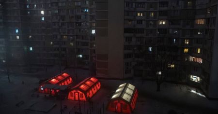 До 20 годин без світла щодня: експерт оцінив, коли ситуація у Києві трохи покращиться