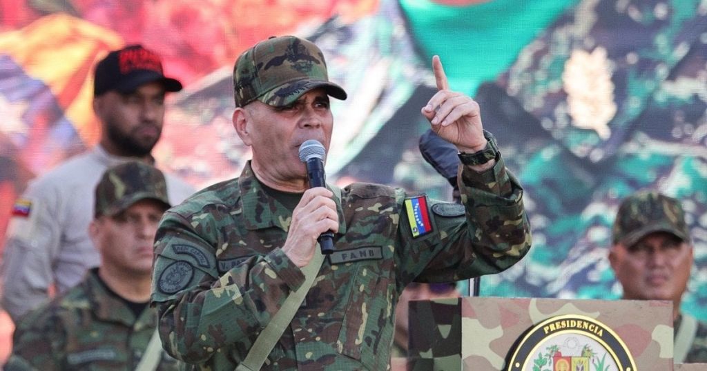 Міністр оборони Венесуели зробив гучну заяву щодо ситуації в країні: що він сказав