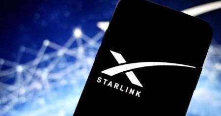 Технології на копитах: росіяни возять Starlink на конях