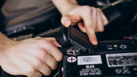 20 хвилин не вистачить: скільки насправді треба їхати, щоб зарядити акумулятор у мороз