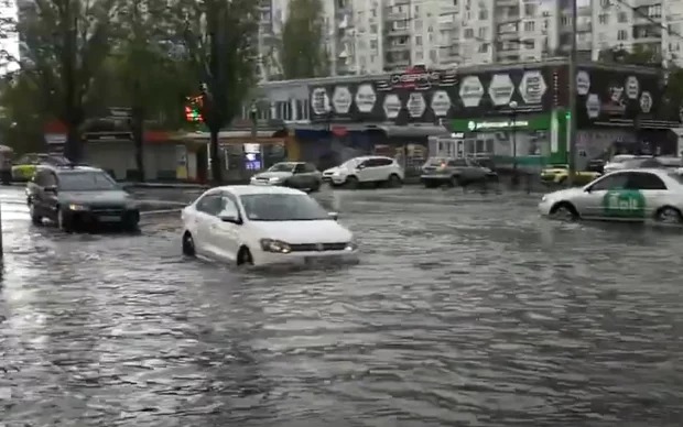 Трьом українським містам загрожує затоплення: які населені пункти підуть під воду