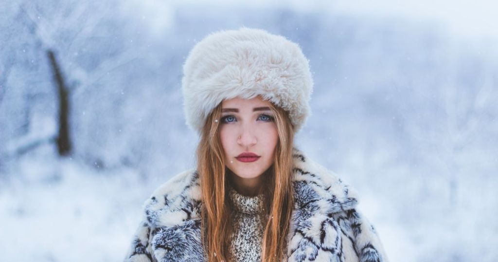 Ці зимові шапки більше не актуальні: вони додають з десяток років і спотворюють загальний образ