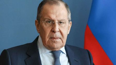 Лавров у Давосі висунув новий ультиматум: що хоче РФ за мир